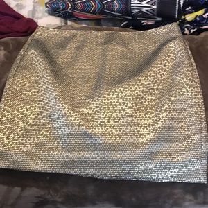 Adorable textured mini skirt